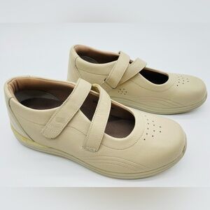 Drew Orchid - Women's Z-Strap Comfort Mary Janes Comfort Shoes Size 9W Bone